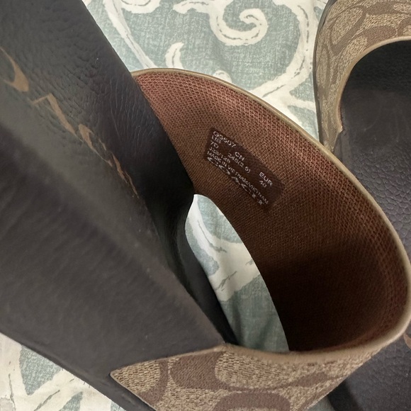 Men’s COACH OUTLET slides size 7 - Picture 6 of 6
